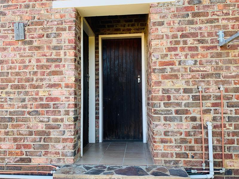 To Let 4 Bedroom Property for Rent in C Place Eastern Cape